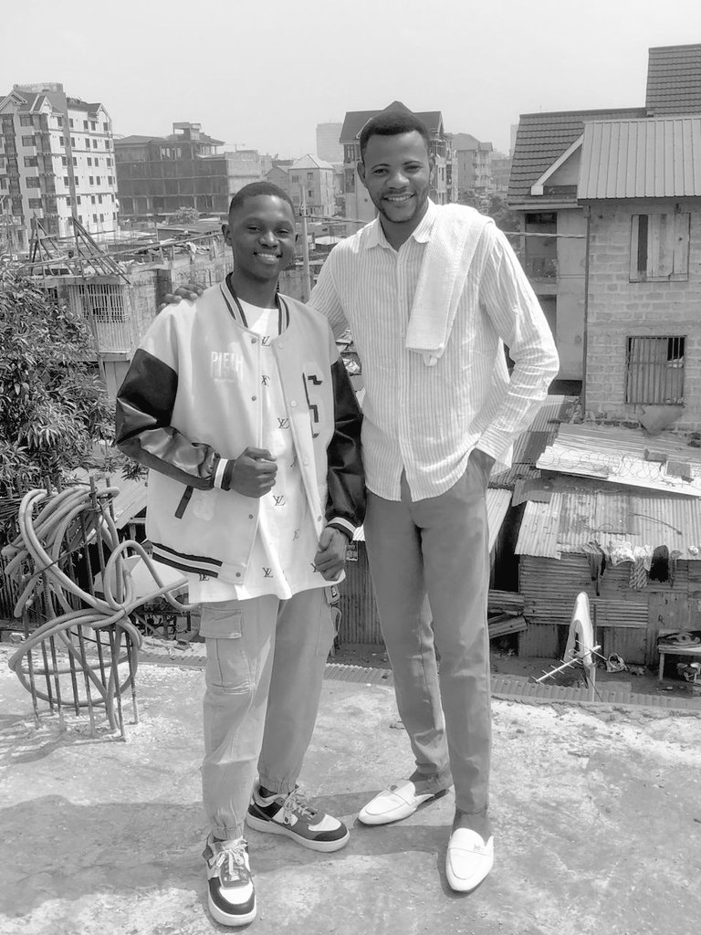 AlphaBozanga's tweet photo. Journée spéciale avec mon frère 💦💎 https://t.co/nD9cif43WW
