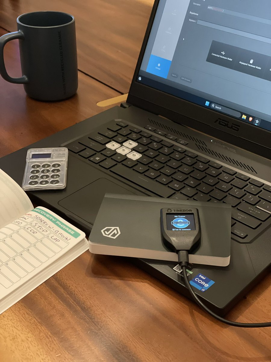shieldfolio's tweet image. HW management. #GettingOrganized #btc