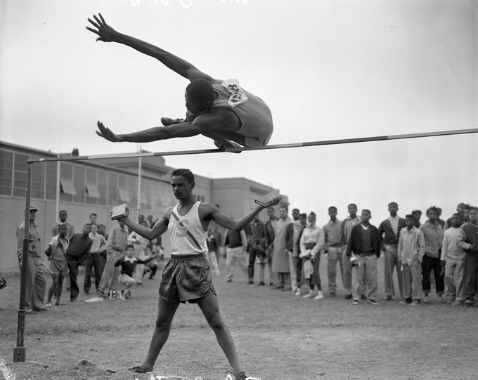 @Michael_Buffer Another classmate, Johnny Mathis, earned an invitation to attend high jump trials for the 1956 Olympic Games. Mathis taught Bill Russell to high jump, Mathis set San Francisco State University record by leaping 6 feet 5½ inches at a 1955 conference meet in Reno, beating his…