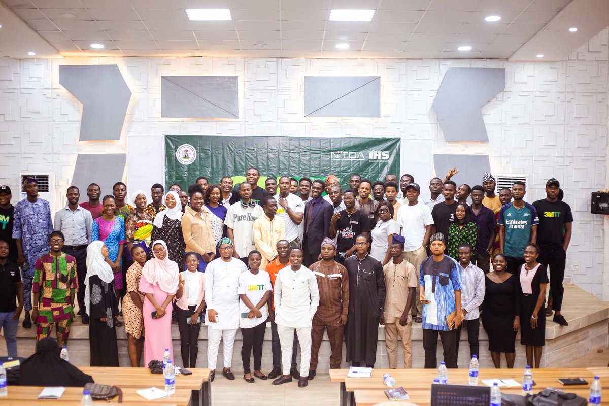1stvislek's tweet photo. Last week Friday,  I'm thrilled to be part of the Osun #3MTT first Meetup @OAUniversity Ife, which was a fantastic blend of learning, networking, &amp; inspiration.

Grateful for the valuable insights shared and excited to navigate the challenges ahead.
@bosuntijani
@tosinloluwa https://t.co/ig5fFuXg0g