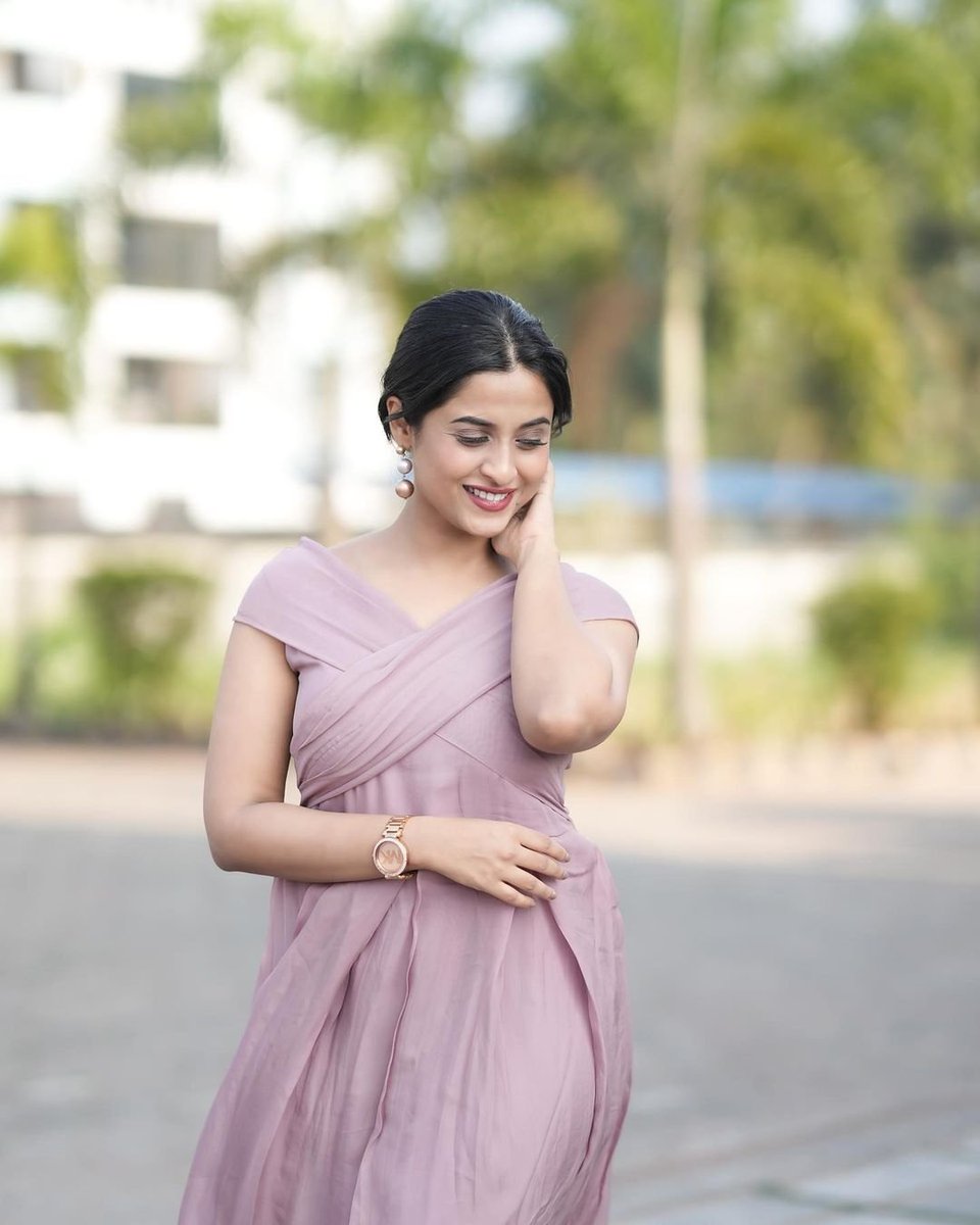 Actress #ArthanaBinu pretty in pink latest clicks 📸 

@Thej_sharma
@spp_media @PRO_Priya