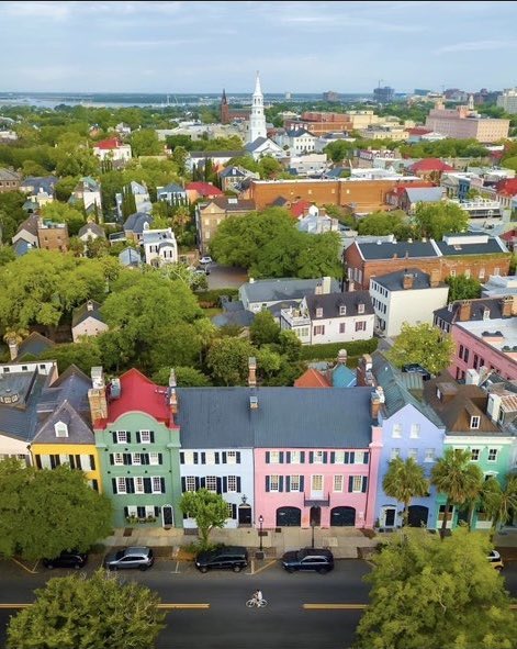 I love our beautiful city and people of Charleston I hope everyone has a great week…love to all… #charlestonsc