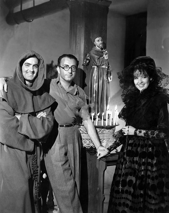 Tyrone Power, director Rouben Mamoulian, and Linda Darnell behind the scenes of The Mark of Zorro (1940). Sweet Linda Darnell was only 16 years old when she made this film.