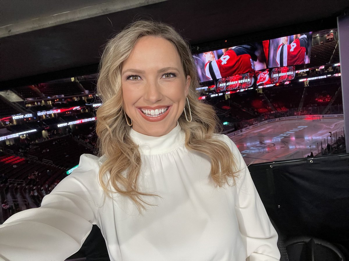 A Happy Birthday to @ErikaWachter and Have a Wonderful Day! 🏒❤️🎉🎊🎁🎈🛍️🌅🏖️🌴🌺🌻🌷🌼🌸🌹💐🎂🍰🧁🍾🥂🍷🍻🍹🍸 #NJDevils