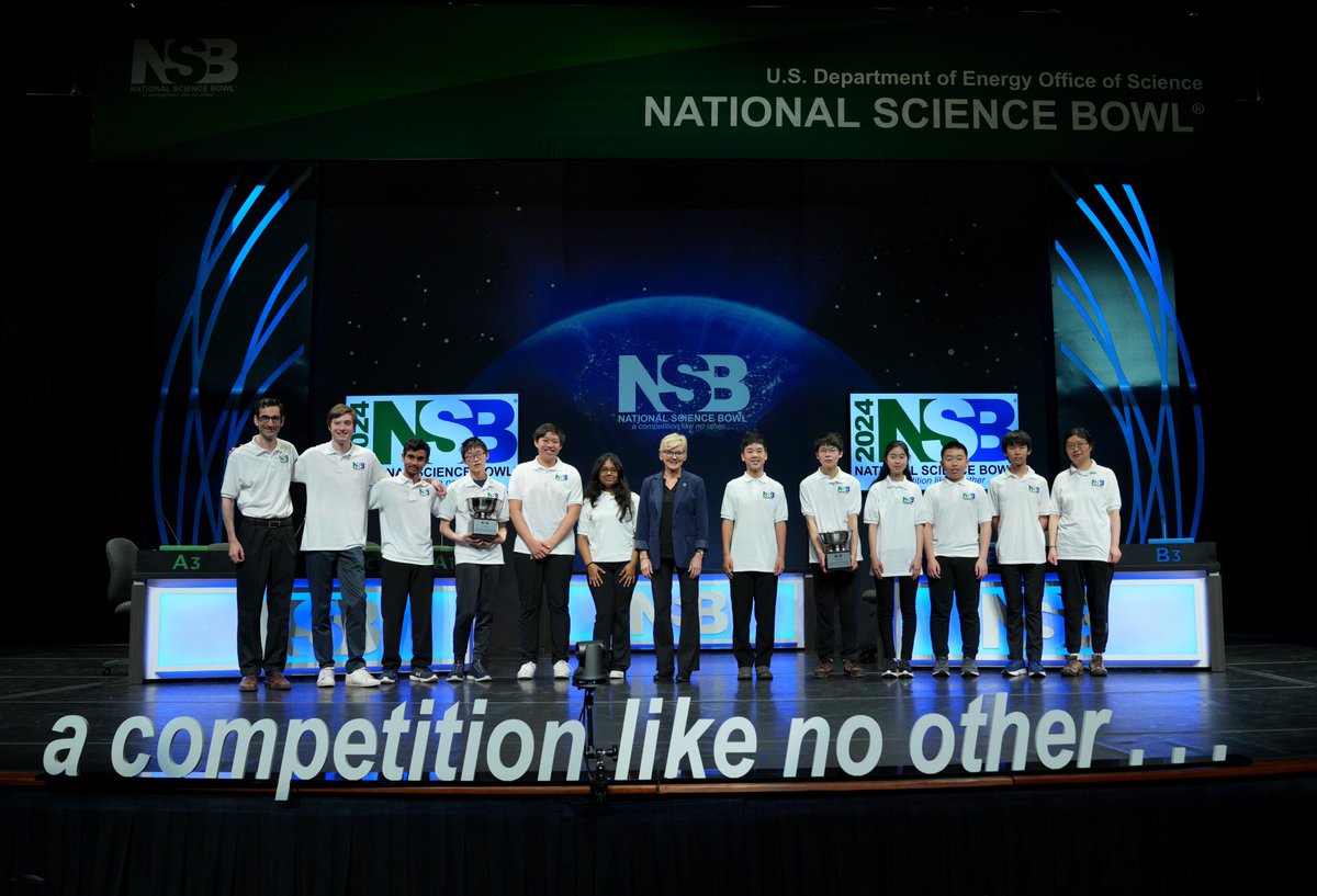 🎉 Congrats to the winners of the 34th National Science Bowl from Lexington High School in Massachusetts & BASIS Independent Bellevue in Washington! Participants in this competition represent the caliber of young minds shaping our clean energy future. ➡️ energy.gov/articles/doe-a…