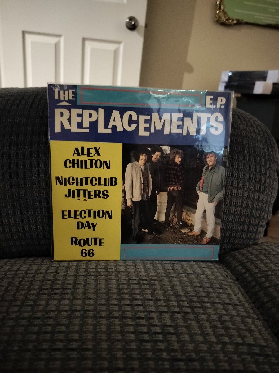The Replacements - The Replacements E.P. The original British 7'. #nowplaying #nowspinning #vinylcollection #vinylcollectionpost #vinylcommunity #vinylgram #vinylrecords #vinyloftheday #vinyl #records #album #albumcover #albumoftheday #80s #80spunk #minneapolispunk #punk7inch
