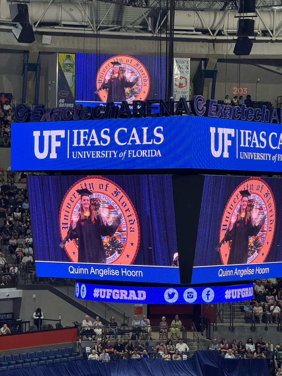 ufpjhansen's tweet photo. Our newest M.S. in the @AMCB_UF.....@QuinnHoorn . Congratulations Quinn! Onwards and Upwards! #UFCommencement @uf_ansci https://t.co/tE1D5MDWnG