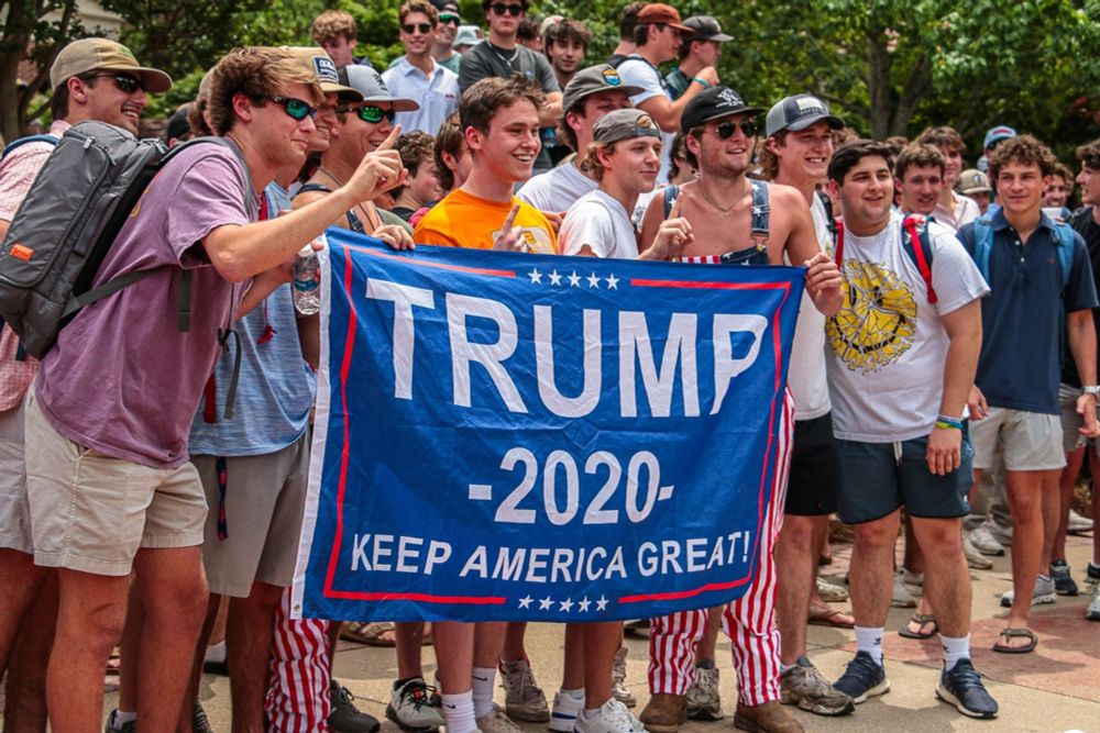 Conservative Pundits: 'Students on the Left are protesting because they're ugly and don't have sex!'  

Truly an incredible talking point when their on-the-ground troops in the form of counter-protesters is wave after wave of this pack of sentient Rohypnol.