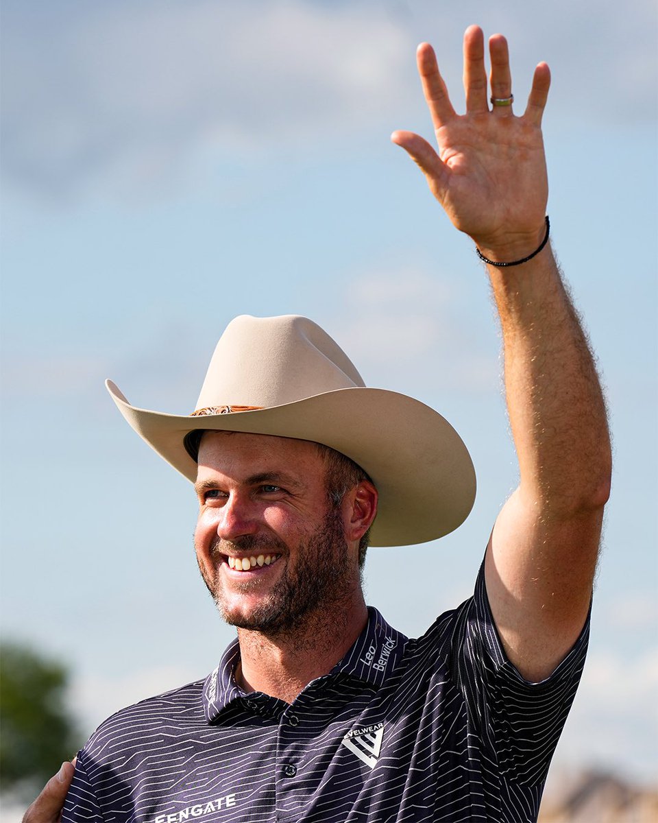 OH CANADA! 🇨🇦
🏆
Congratulations, @TaylorPendrith, on your first #PGATour win at #THECJCUPByronNelson!

Canada Proud!