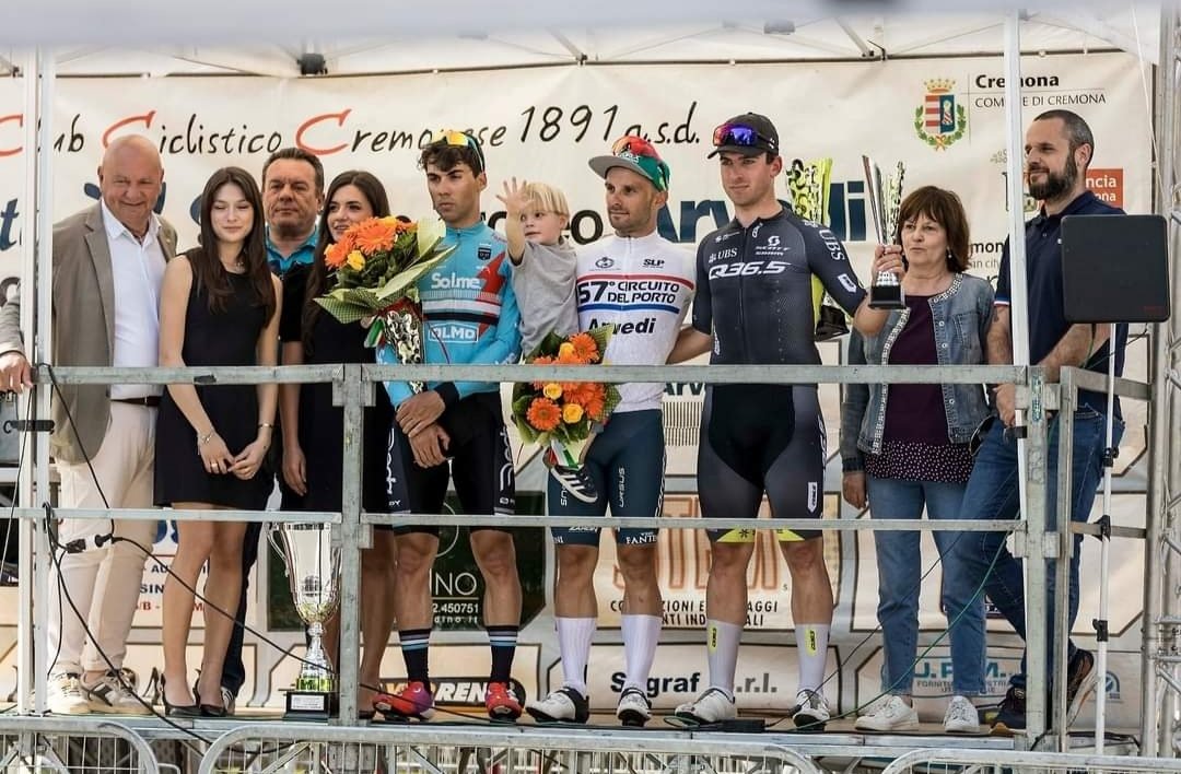 #trofeoarvedi 
#EscarabajosXElMundo 

Circuito del Porto - Trofeo Arvedi
2024, Cremona/Cremona (179.9 km)

1.Jakub Mareczko Team Corratec Vini Fantini 3:49:25

2.Simone Buda Solme Olmo mt

3.  Alessio Portello Q36.5 Continental Team mt

41. Juan Guillermo Martínez Q36.5 C