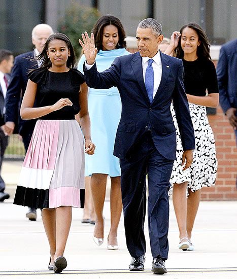 Who else misses the #Obama’s walk to church ⛪️ on #SundayMorning ? I know I do, they were the epitome of a Christian #FirstFamily.
#ObamaLove #FamilyValues ⁦@ObamaWhiteHouse⁩