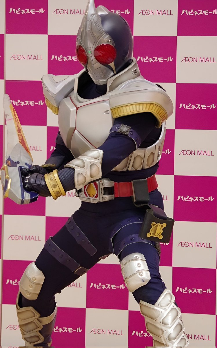 カッコイイなぁ(｀✧∀✧´)👍💘
 #仮面ライダー剣
 #仮面ライダー剣20周年