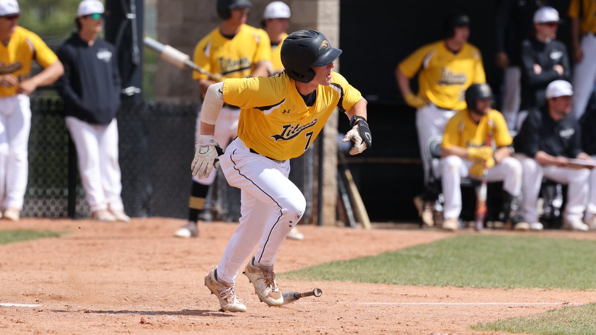 .@uwobaseball Drops Two In Platteville⚾️ 📰uwoshkoshtitans.com/sports/bsb/202… The Titans will face UW-Whitewater in their first game of the @wiacsports Tournament on Thursday📅 #GoldStandard