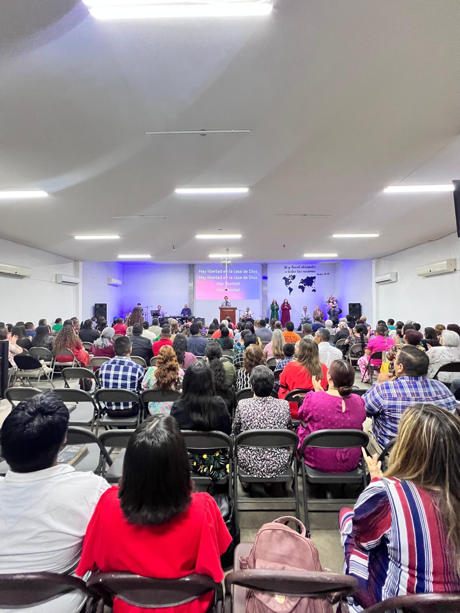 CFMHermosillo's tweet photo. Pastor José Luis Gaxiola predicando a las iglesias de #Hermosillo https://t.co/7BBxDijYLz