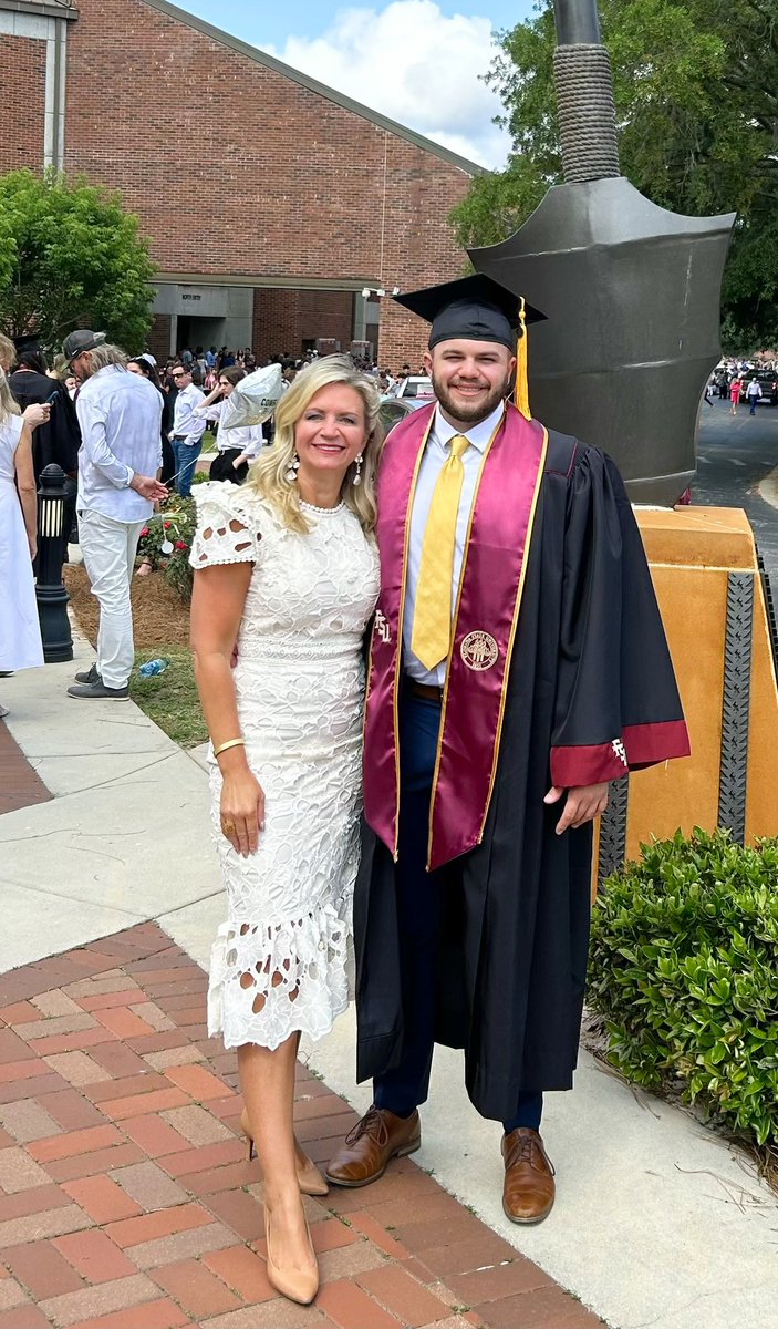 It was a wonderful weekend celebrating my oldest son’s graduation from FSU with family and friends. @Seminoles @FSUAlumni 

We are VERY proud parents!! 🧑‍🎓❤️💛🎉 #proudparents #FSUAlumni #boymom #friendslikefamily