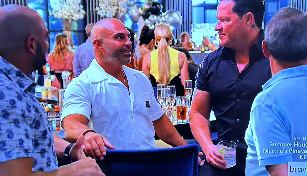 “Heads up” the men are so scared of the Queen of NJ! #RHONJ 🤭