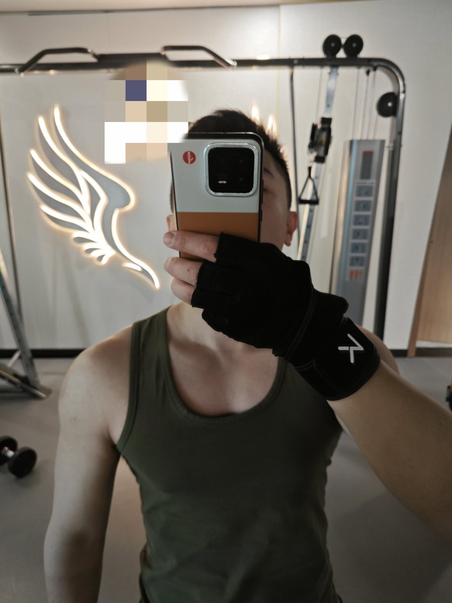 zyxlyx's tweet photo. 贵阳18厘米看我主页加我v私聊… https://t.co/HF5elnNFzc