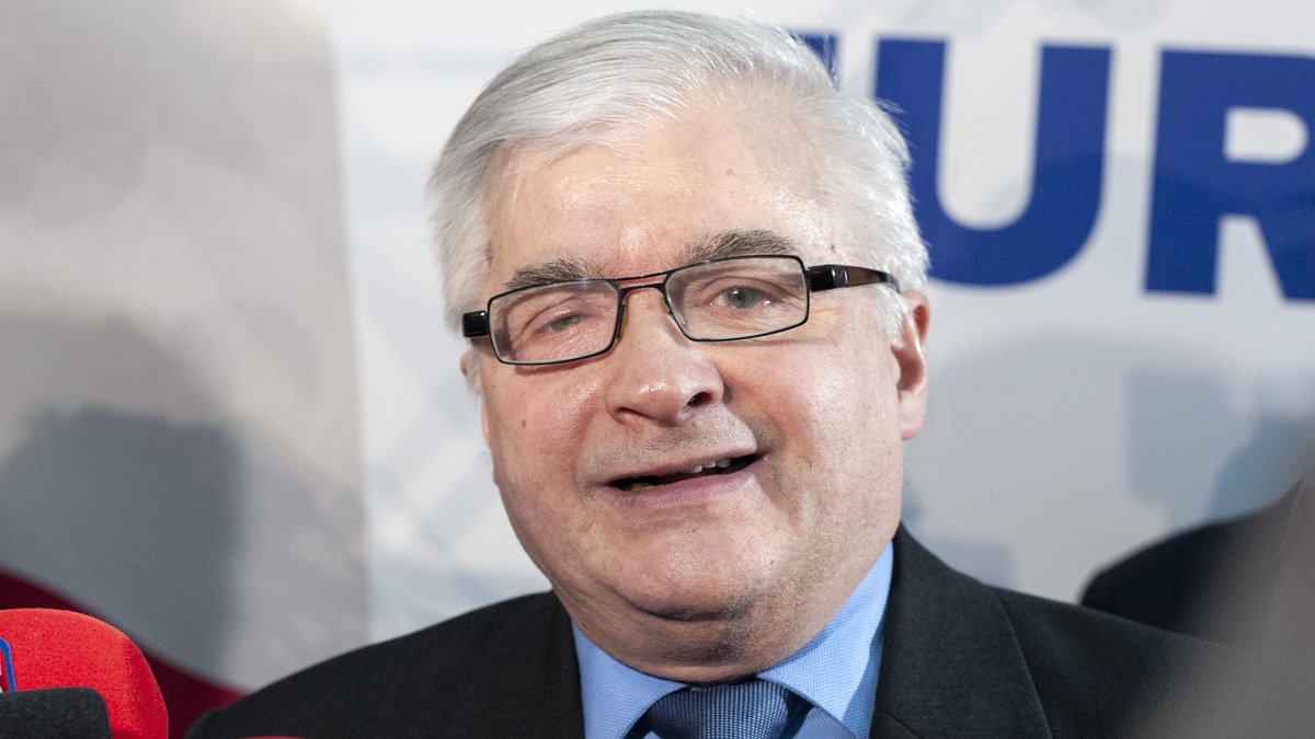 Piwo_z_rana's tweet image. Komuch zatwardziały Włodzimierz Cimoszewicz, pezetpeerowska gnida, nazywa Kamińskiego i Wąsika przestępcami.
W Wilanowie i Jagodnie postawią mu pomniki?
Miller będzie odsłaniał czy Kwaśniewski?