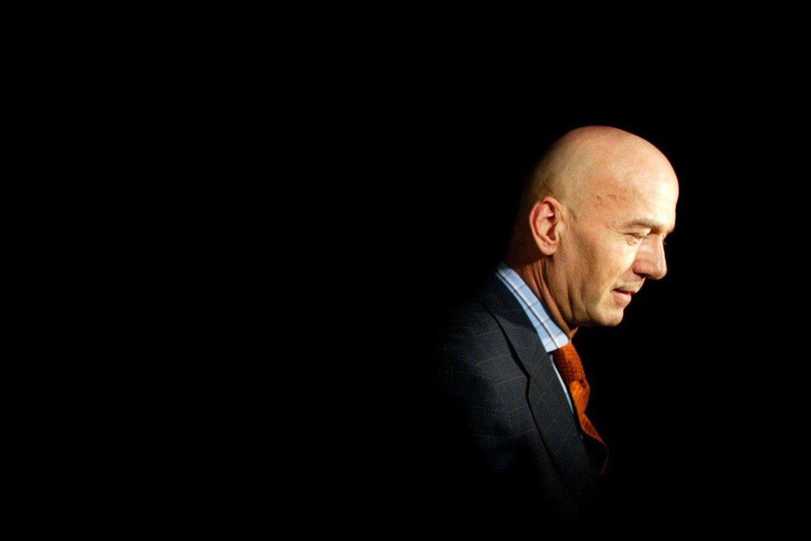 Vandaag herdenken we een groot man.

Pim Fortuyn

Op 6 mei 2002 vermoord door de links-extremistische Volkert van der Graaf op het Mediapark in Hilversum. 

#PimFortuyn