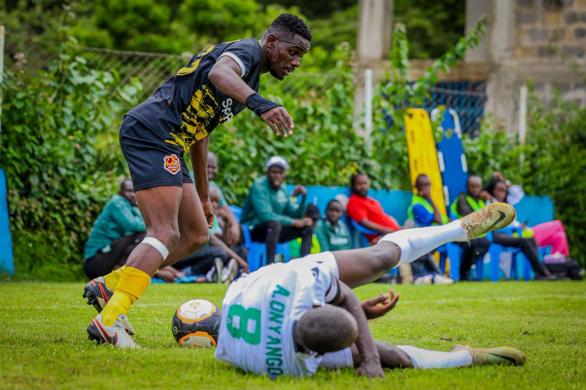 Eleza muktadha wa dondoo😂😂 ‘Mchezaji yule alikuwa anakuja tu fwaa…’ #FootballKE #SportPesaDerby