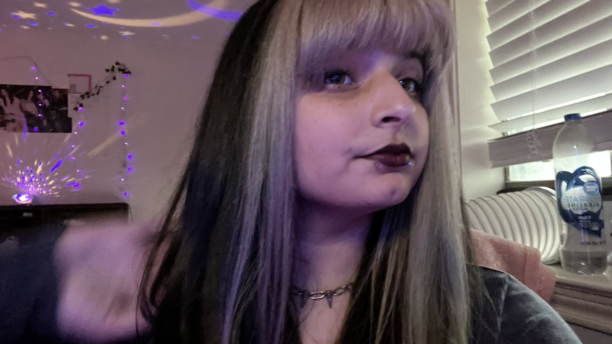 aalphr0ditee's tweet photo. — ♡ about me . ＇⊹
    
[ 19 ] → they / she prns ~ ! nblw 🖤
   
⨯ ＇ silver supp main ( mercy, lw ) 
    \\ i stream sometimes !
                            🎱 . . . ps4 player :3 https://t.co/T8nod3SgXk