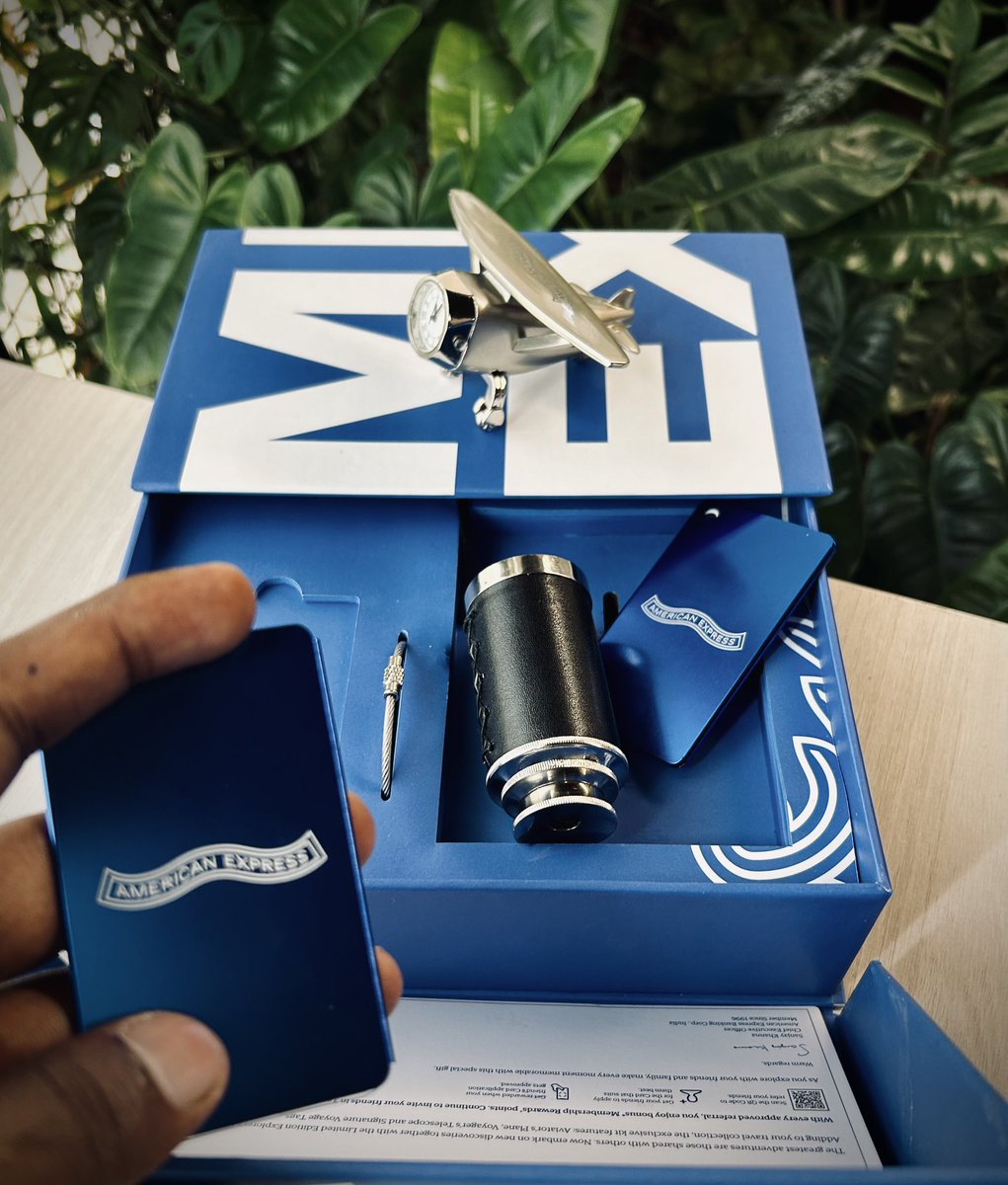 Received Amex The Limited Edition Explorer’s Kit 🤩🥳🥳😌 #ccgeek #ccgeeks #amex , huge thanks @AmexIndia , the build quality of miniature flight with the clock is top notch 😍