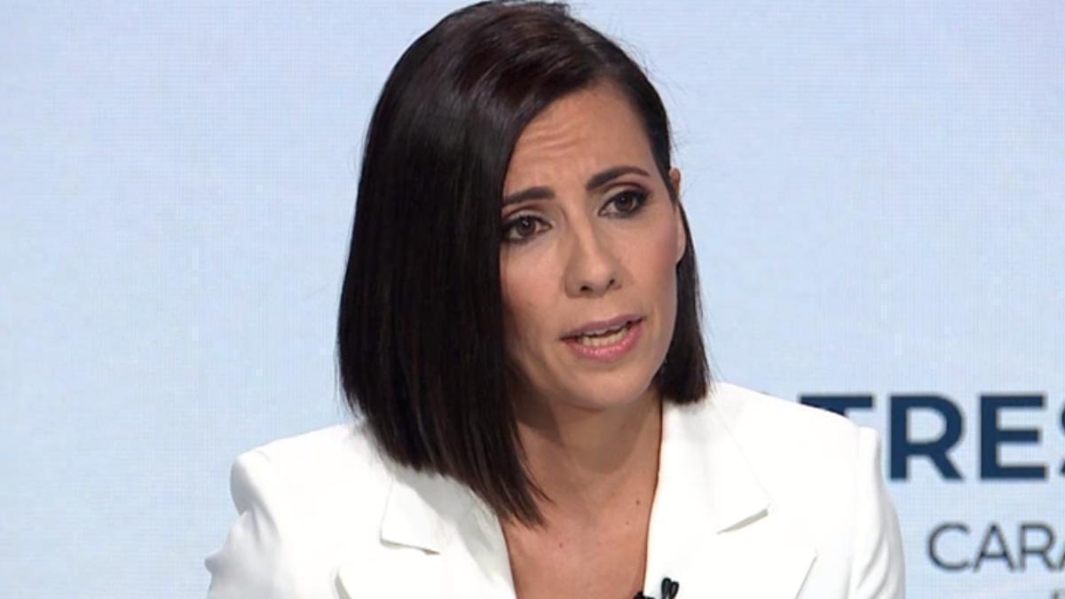 A tu parecer Ana Pastor es una Buena " periodista" ?

🔄 SÍ
❤️ NO