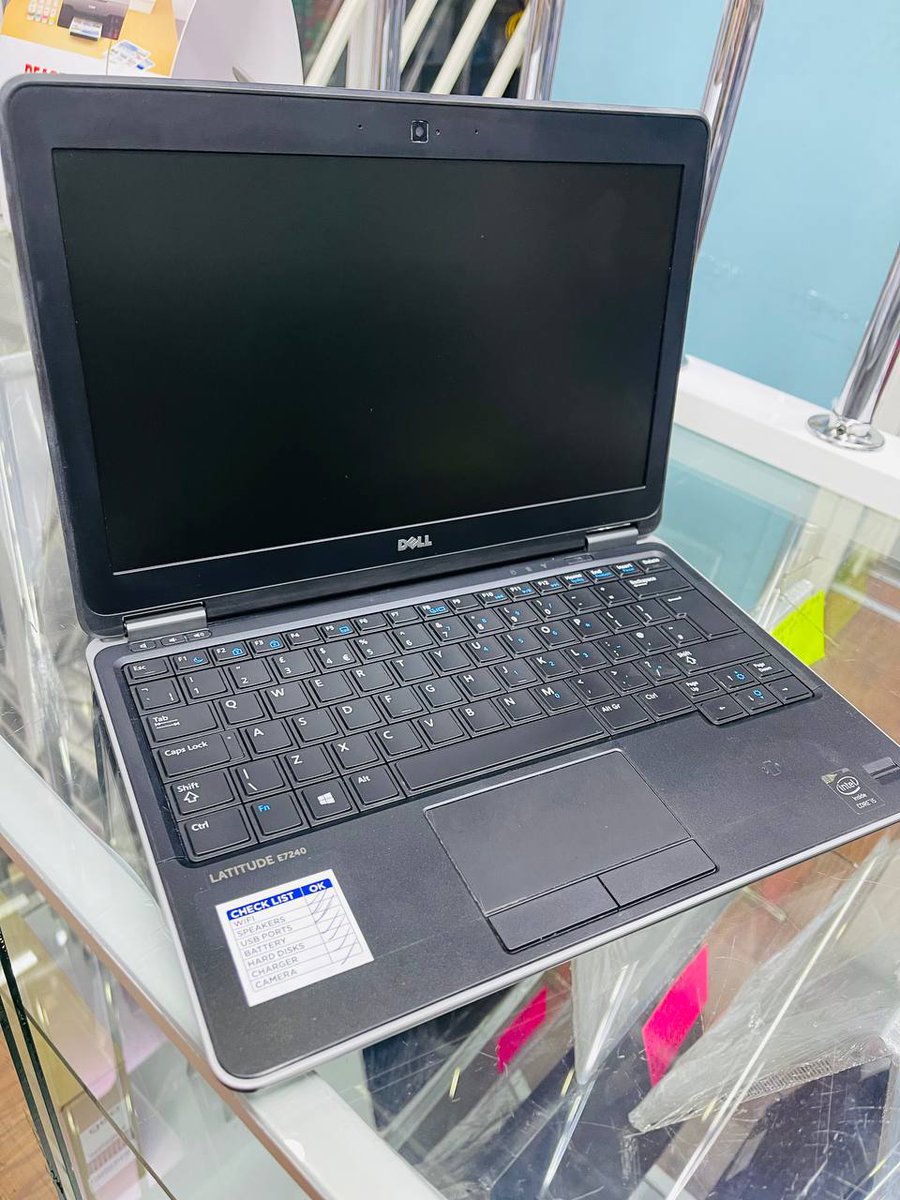 Dell latitude e7240 Intel Coi5 4th gen 8gb ram 128gb ssd 12.5' display Long lasting battery HDMI, USB, LAN ports Kshs. 16000 Call 0715242502 Dm @fasthubcomps #qualitymachines #supportbiz