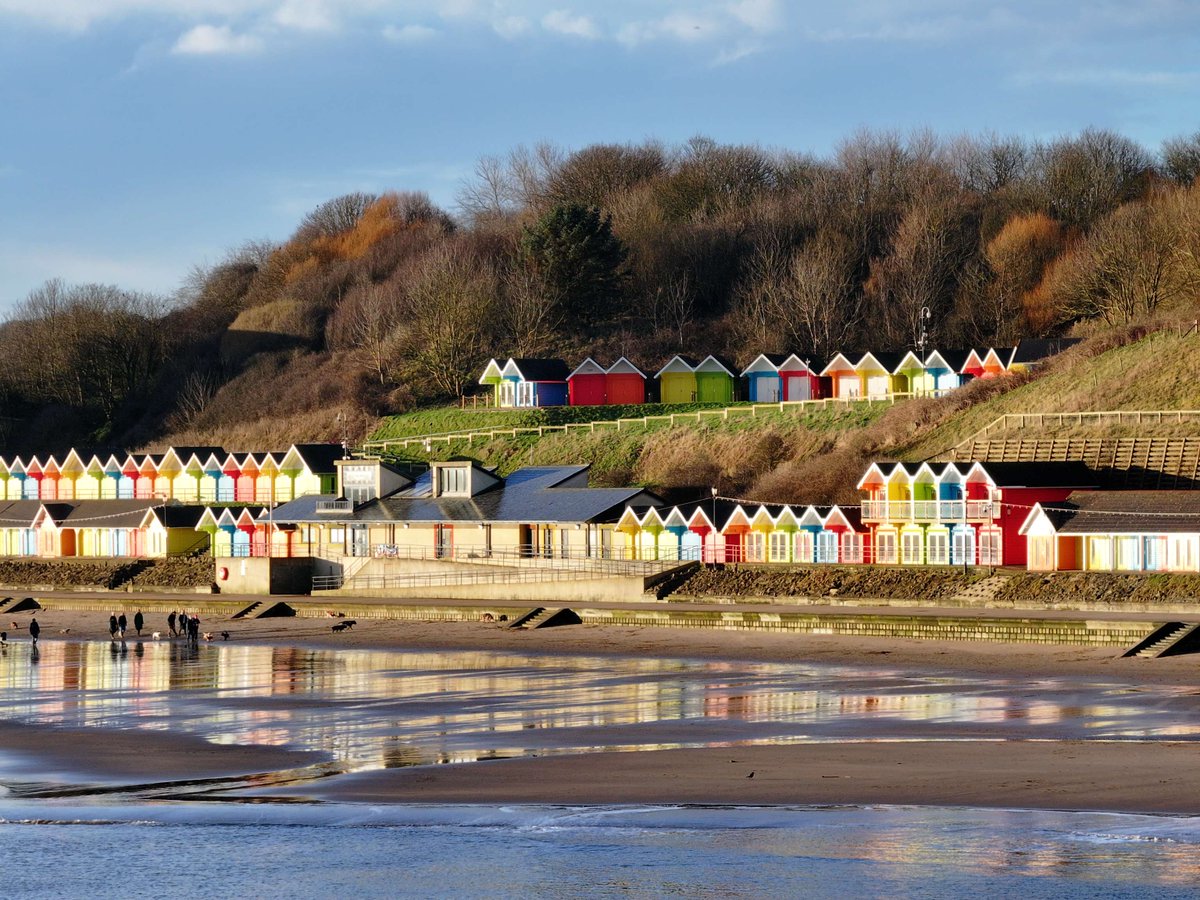 Brighten up your feed with the iconic chalets of Scarborough's North Bay! These vibrant beach huts are a burst of color on the coastline. 🌈🏖️ #Scarborough #BeachHuts #CoastalCharm