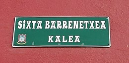#GaurkoEgunez hil zen 1976an Sixta Barrenetxea, Galdakaoko Bengoetxe auzo-eskolako irakaslea izandakoa (j. 1893).
Haren izena darama kale batek Galdakaon
eu.wikipedia.org/wiki/Sixta_Bar…