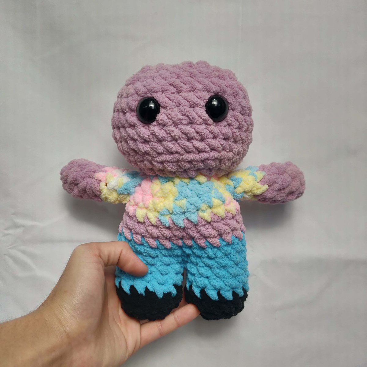 Crochet Brian Doll #1 - $75.00.
guelphmarket.com/products/croch…

Tag a friend or give this share! 

#transgender #canadianbusiness