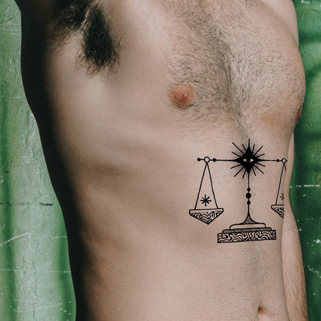 Alguns flashes disponíveis pra tatuar em Curitiba :)