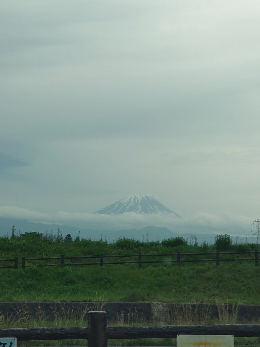古長禅寺で御刻印
ステッカーは在庫切れだったので次の機会に寄らせてもらいます🏍
山梨から見る富士山も良かった🗻
#疾風巡拝
#御刻印