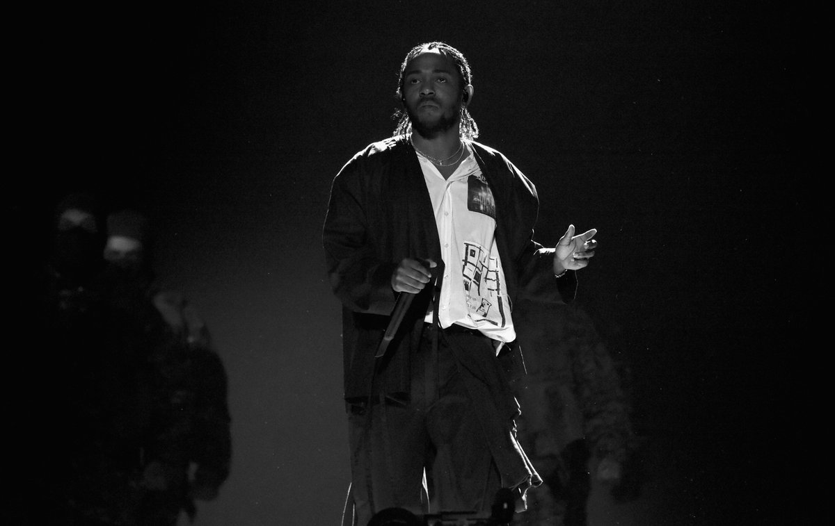 ComplexMusic's tweet photo. "You definitely got this sh*t burnt the f*ck out though, like... you got 10 more records to drop... the one before the last one we finessed you into telling a story that doesn't even exist... and then you go and drop the west coast one to try and cover that up. I would like that one... that would be some sh*t I can dance to if you wasn't tripeling down on some whole other bullsh*t."

- Drake on "The Heart Part 6"