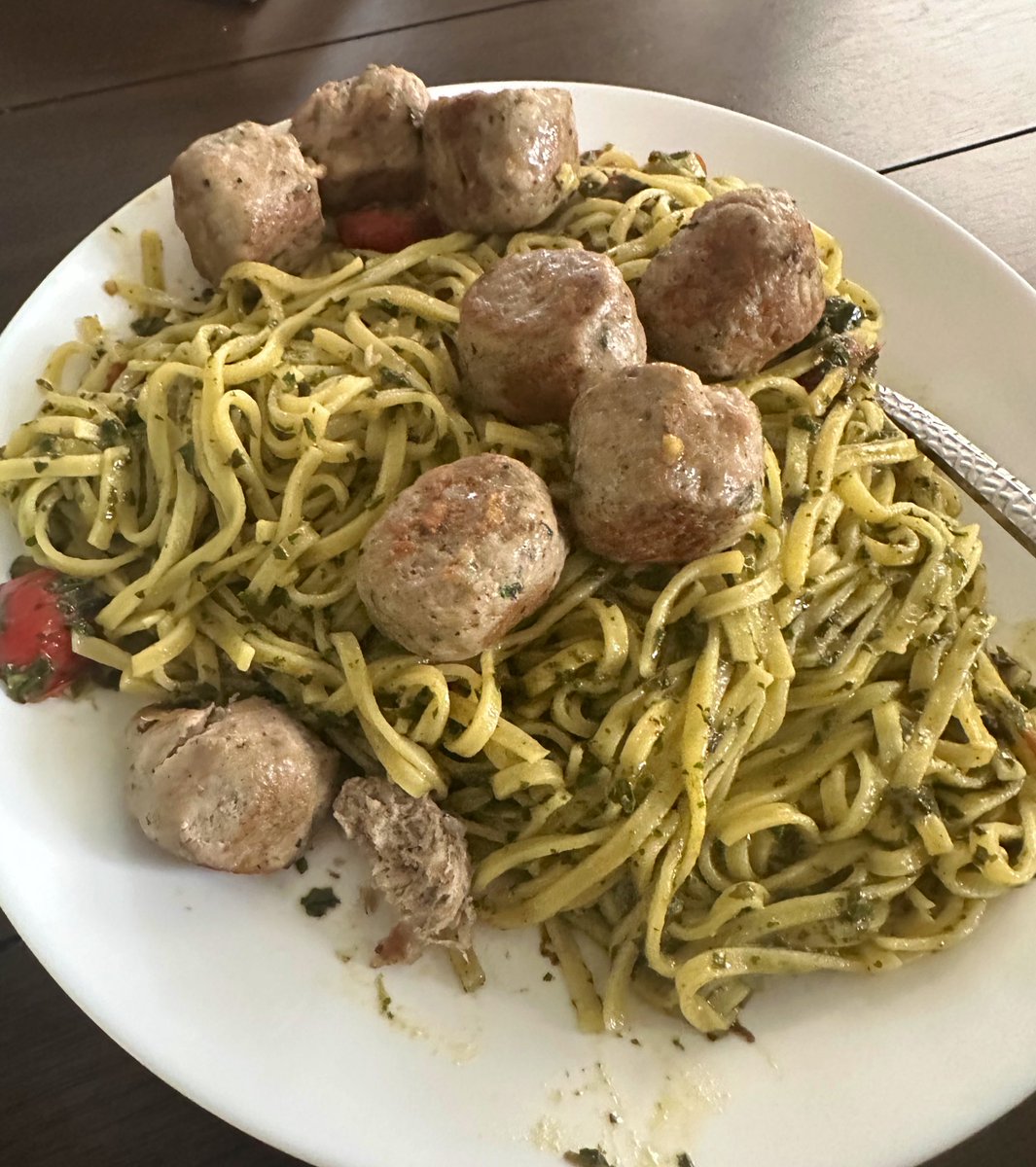 Trader Joe’s food comes to the rescue when both of us are sick & cant get off the couch. 😭🤧🤒🤕

🤷‍♀️Baingan Bhartha with chicken meatballs (so good, try it!). 

🤷‍♂️Pesto pasta with meatballs. 

What do you eat when sick?

#traderjoes #frozenfood #meatballs #sick #pasta #pesto