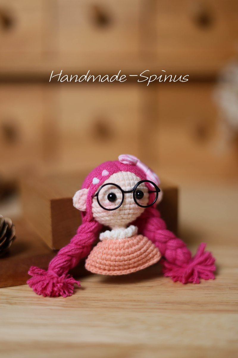 Pills Pendant #crochet #idea #gift #athome #handmade #knitting #crocheting #crochetlove #crochettoys #knitter #knit #idea #idealhome #gift #giftidea #pendant #keychain
handmade-spinus.com/products/