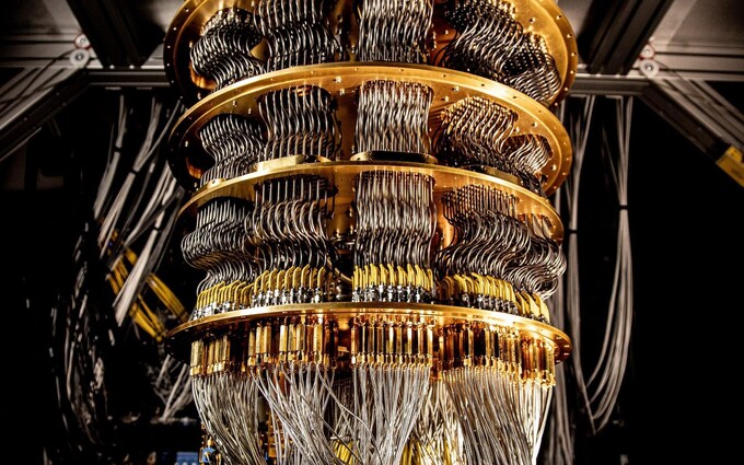 Google's 70 qubit quantum computer
That's probably gold on it
