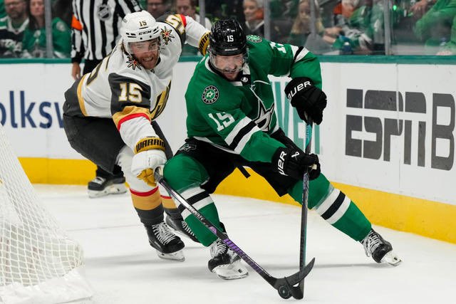 JustJarmin's tweet photo. Sports News Tonight.
- #Stars defeat the #GoldenKnights to advanced to the second round of the #NHL playoffs
- #Cavilers outlast the #Magic winning the series in Game 7 and advancing to the Eastern Conference Semifinals Finals
- Former #NFL running back Duke Johnson retires after 8 season