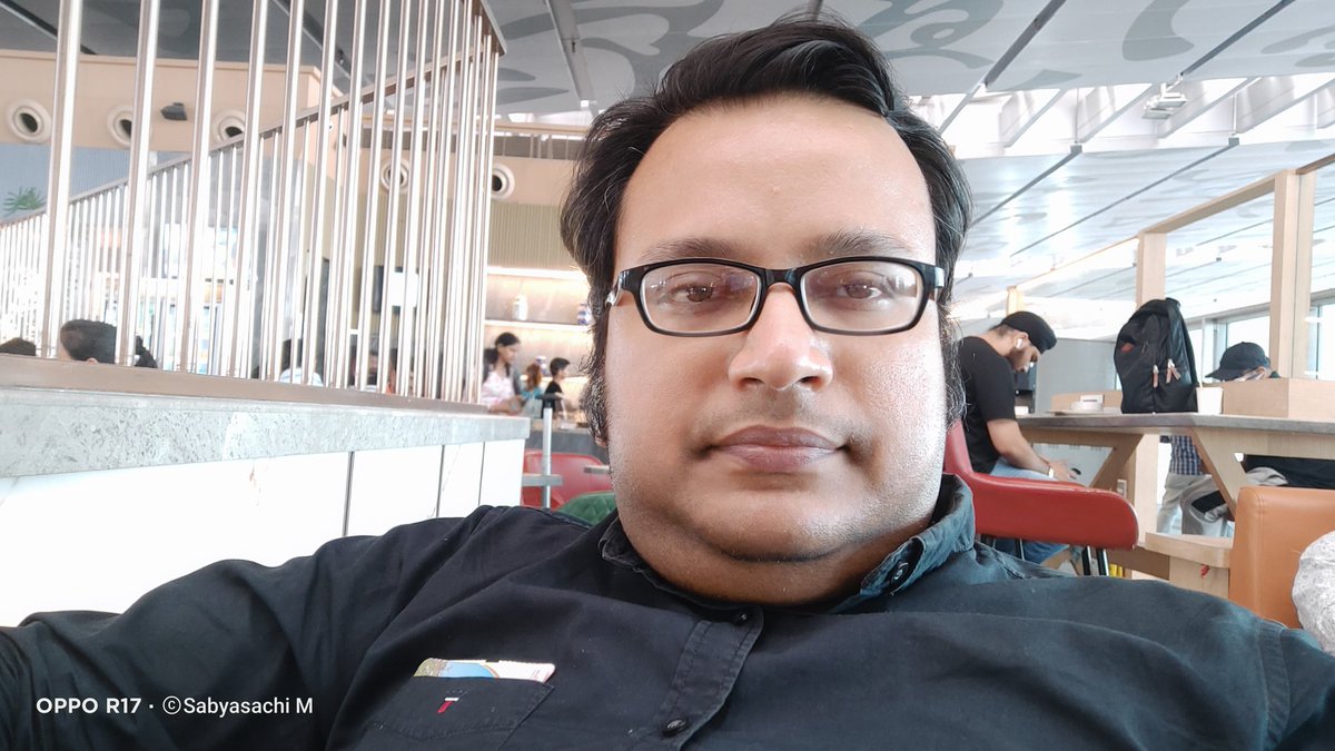 At the Travel Club Lounge of Kolkata International Airport! #SabyasachiMukhopadhyay #Tour #Travel #Trip #DomesticTravel #TravelClubLounge #KolkataInternationalAirport