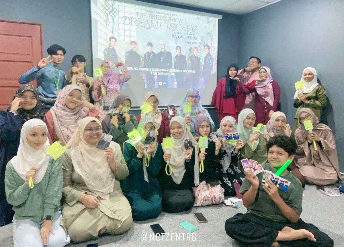 🩶 2024 : TDS3 (DREAM SCAPE) - SCREENING EVENT RAYA EDITION WITH GANUNG SIJEUNI | IT’s A WRAPPPPP 🩶 . Screening event kali ni terpaling scream macam dalam Axiata Areana Min rasa 😍🔥 Mybe sebab #jeno ? 🔥 Korang memang DAEBAKKK!!!! 🫶🏻 Min minta maaf atas kekurangan tau 🥺🙏🏻