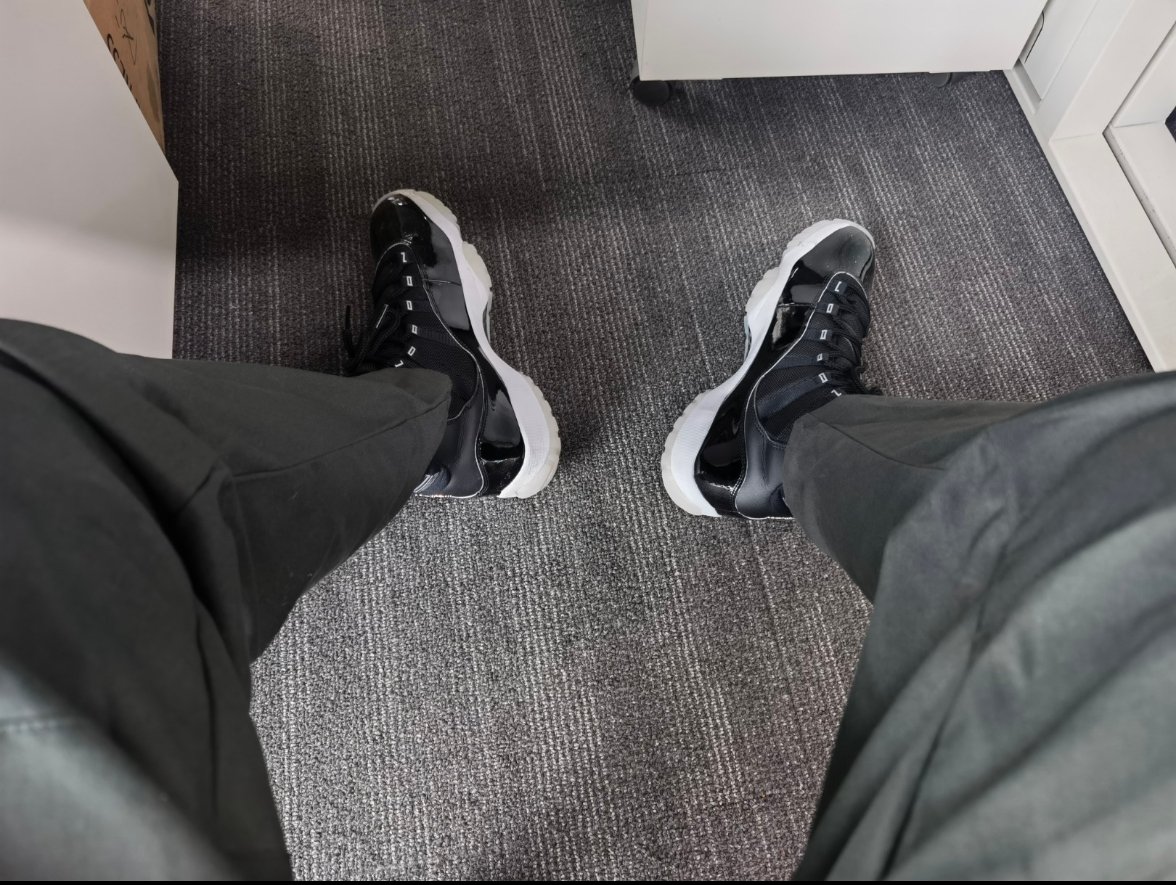 ConZdd's tweet photo. AJ11 https://t.co/mYqzrugoJT