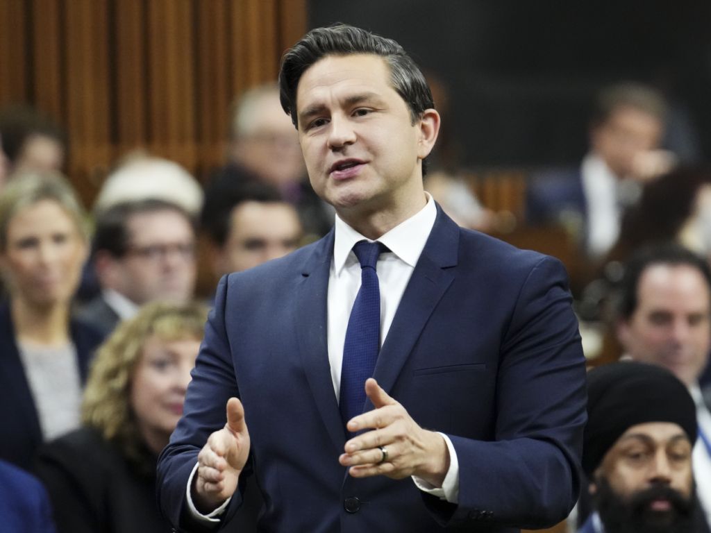 Pierre Poilievre Does Not Appeal To Women And It Will Be His Downfall - crier.co/pierre-poiliev…