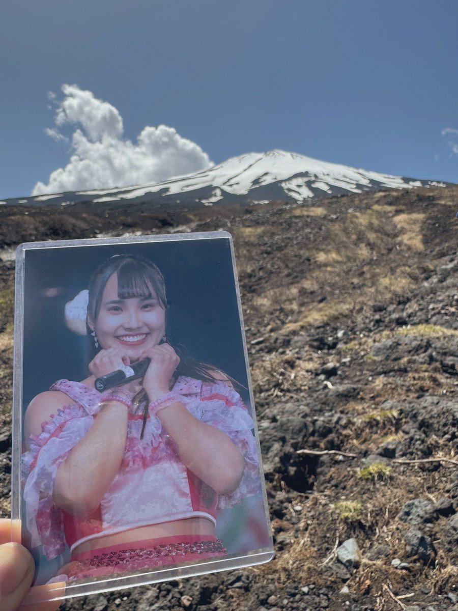 🍫🍭🐰🍓おはミウ🍓🍬🍫 💖🎀💕渡辺未詩ちゃん🌷💕 #アプガプロレス #tjpw 富士山🏔️で今日の必勝祈願してきたよ…