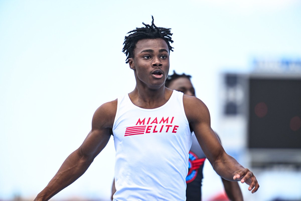 DOUBLE STATE CHAMPION!!! 8th grader Kevin Lyttle placed 1st in the 100m &amp; 200m at the FLYRA Middle School States with times of 11.13 and 22.58. Our first male sprinter to be crowned as a MS state champion! 

#flyra #middleschoolstates #track #trackandfield #running #miamirunning