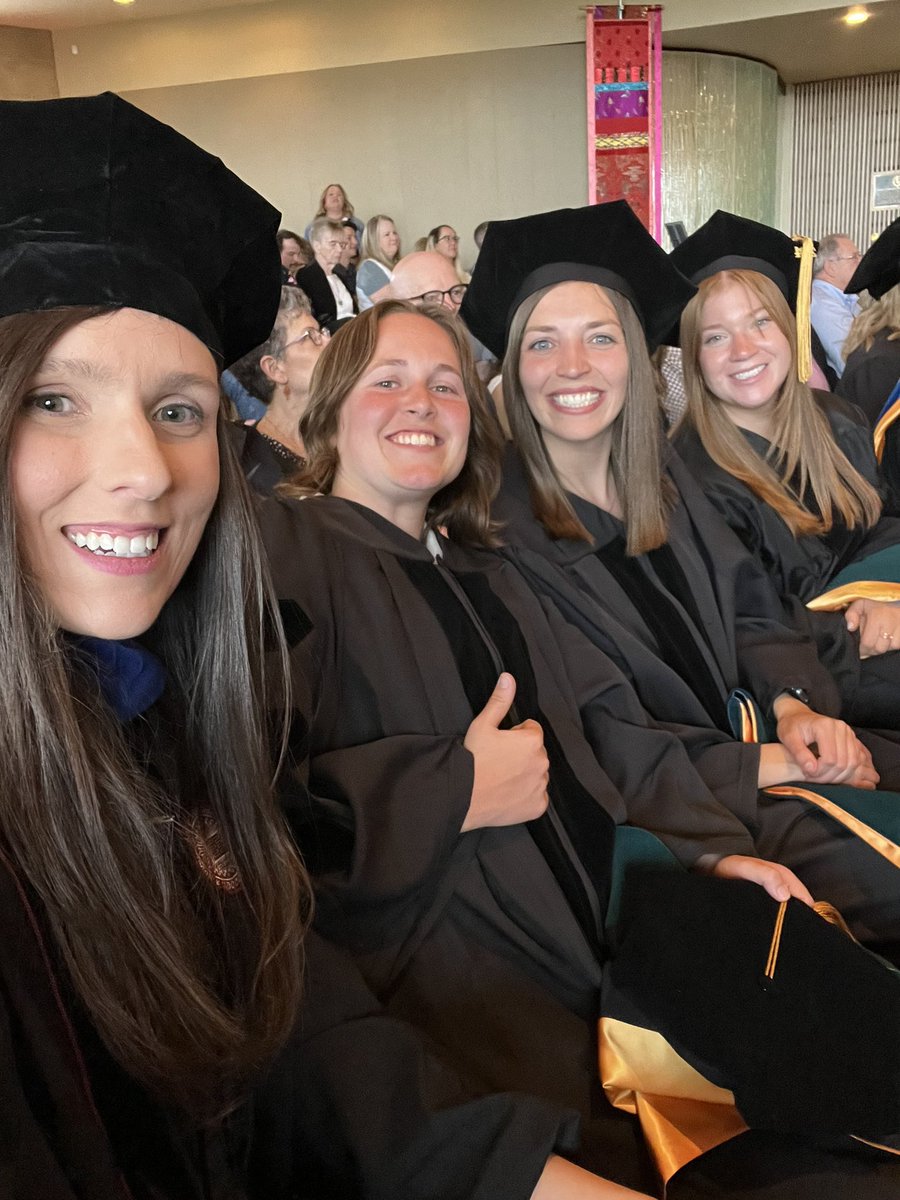 HerriottHannah's tweet photo. So immensely proud of my very first advisees to become Doctors of Physical Therapy #Regis #SOPT #ClassOf2024 https://t.co/hJeqrK94Bt