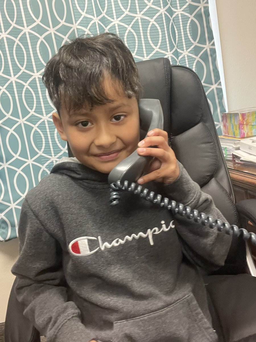 #goodnewscalloftheday goes to Francisco for filling his bucket. #charactercounts