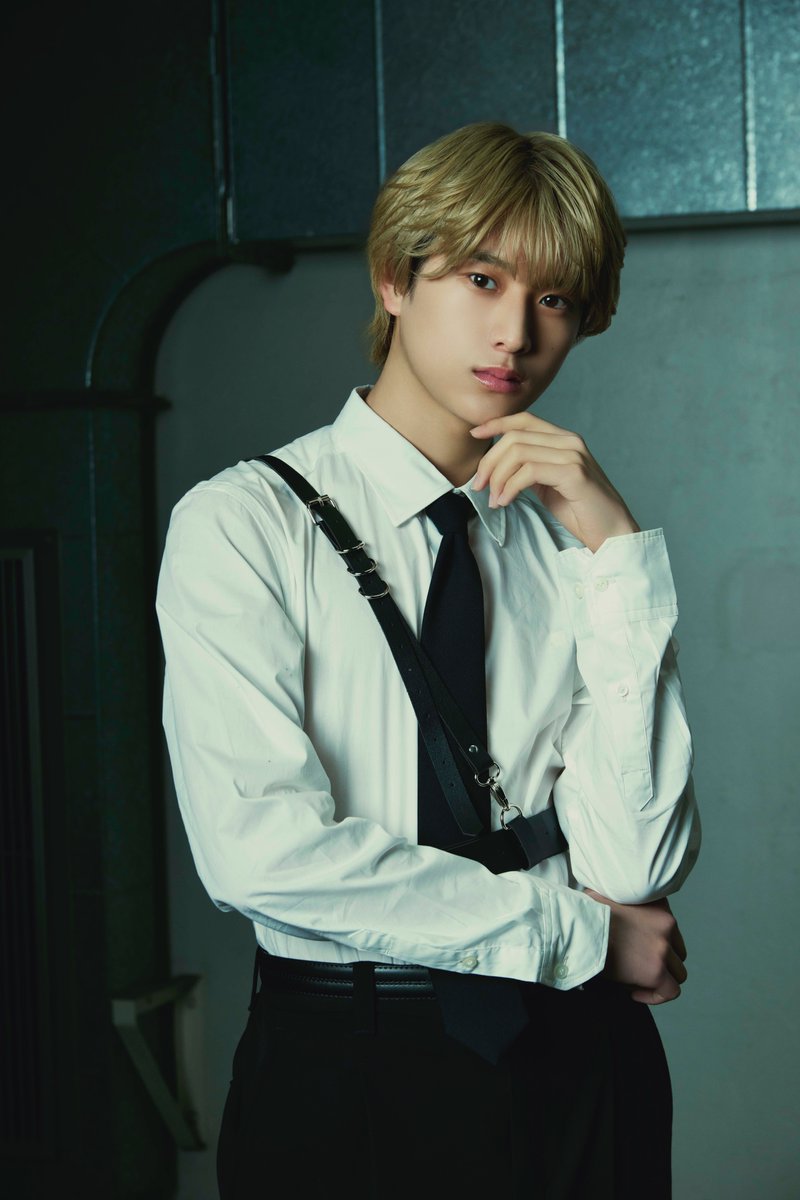ICEx_official's tweet photo. -🧊-ハンタービジュアル公開-🪄-

💿3rd Single 「ビリミ」
5月8日（水）Releaseまで2日🪄

#阿久根温世 #千田波空斗 
#ICEx #COOLer 
#ビリミ 
#ビリミビリミビリビリバリバ https://t.co/ghsXoJka2n