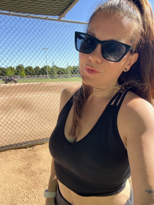 My two personalities https://t.co/LaOMamYlTX