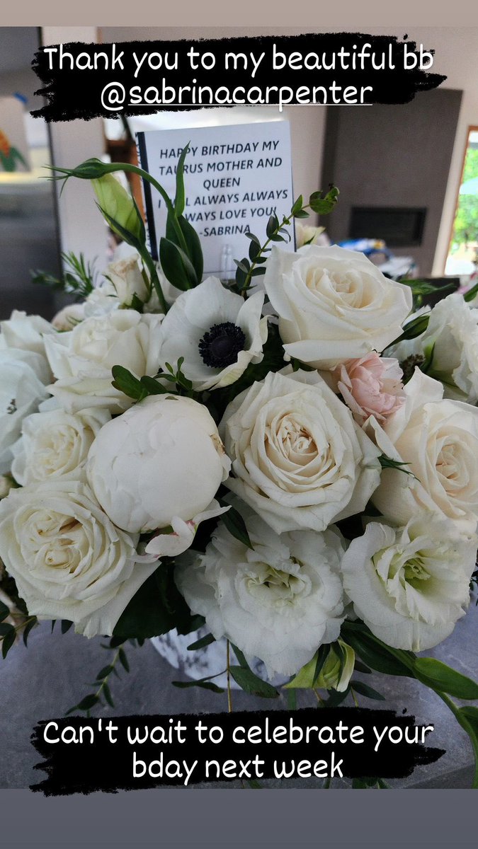 📸 | Sabrina Carpenter delivered Birthday Flowers to Danielle Fishel!

“Happy Birthday my taurus mother and queen
I will always always always love you! - Sabrina”