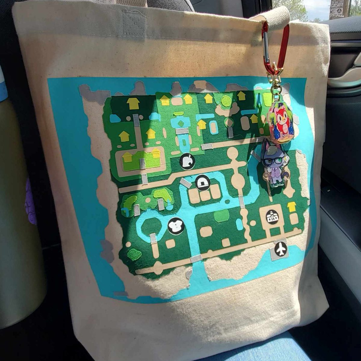 yen_dere_chu's tweet photo. Custom #AnimalCrossingNewHorizons Map tote bag c:<
#acnh #acnhmap #handmade https://t.co/j8uAWrpyuP